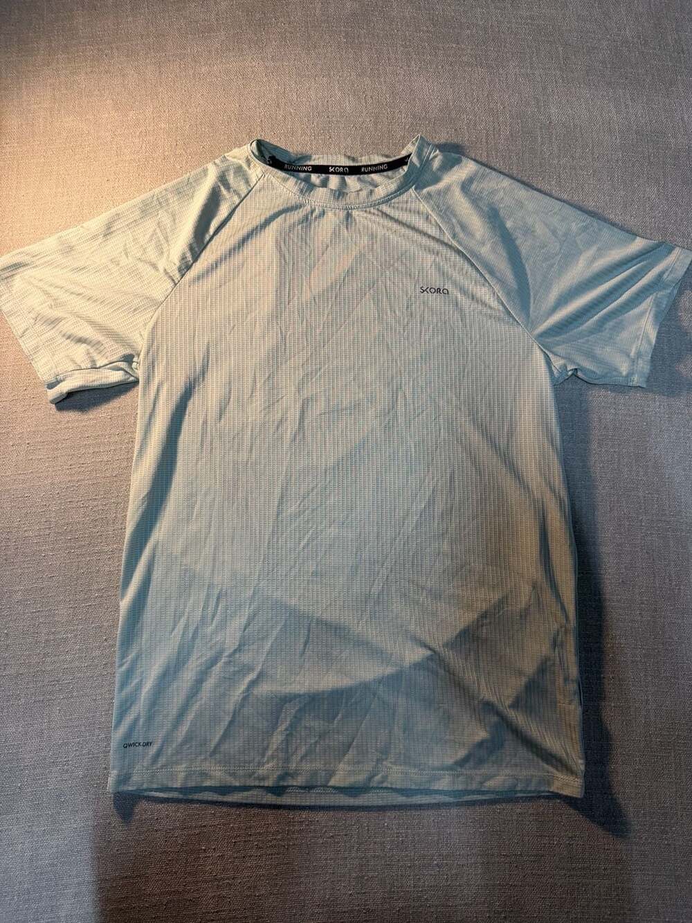 Skora Men's Qwick-Dry Short Sleeve Athletic Running T-Shirt